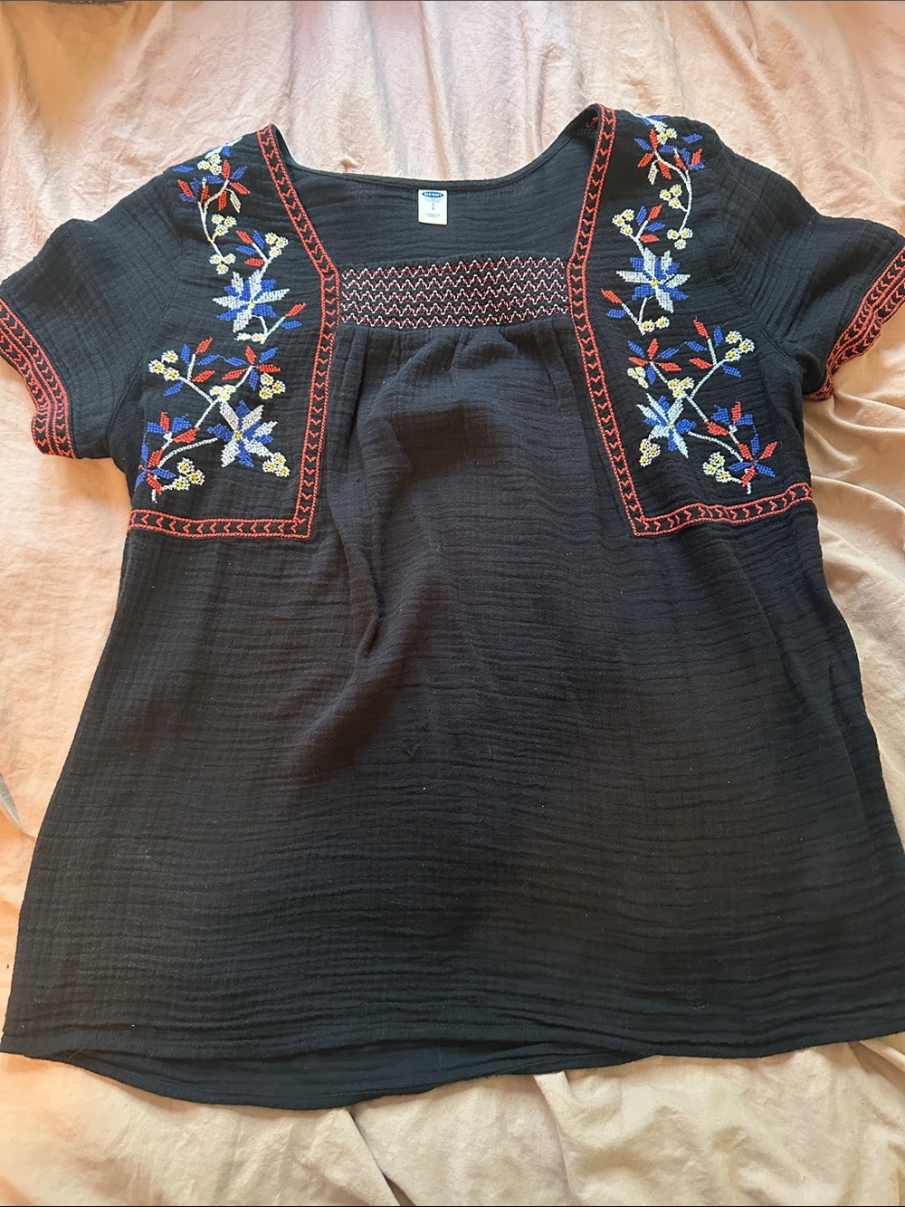 Old Navy Black Embroidered Floral Tunic